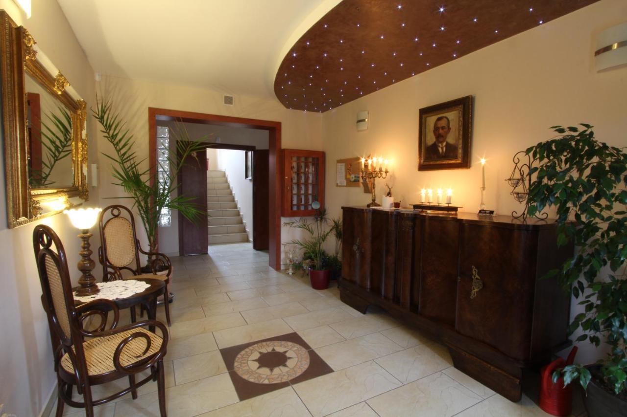 Eurobaltyk Bed & Breakfast เรวัล ภายนอก รูปภาพ